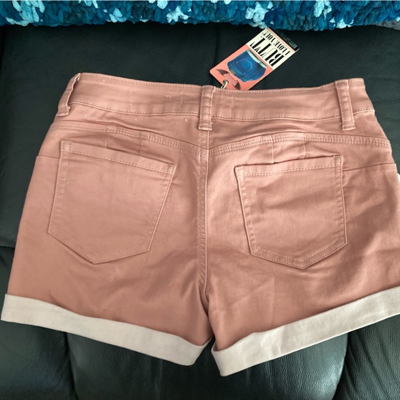 Butt lifting/ enhancing coloured Jean shorts - Picture 2 of 5